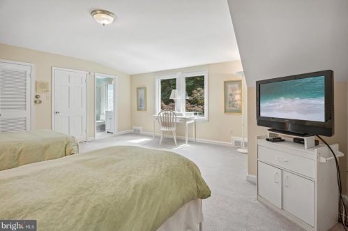 11008 Stanmore Dr, Rockville MD exterior