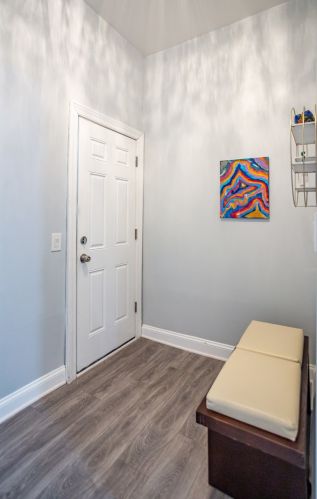 6756 Prairie Ave, Chicago IL  60637-4033 exterior