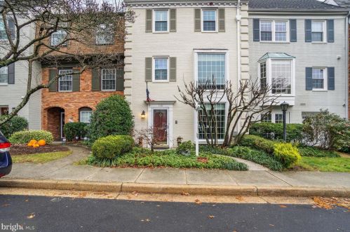 1107 Wimbledon Dr, Mc Lean, VA 22101-2937