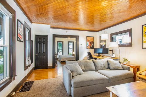 1334 Buffalo Ave, Grand Rapids MI 49505-5072 exterior