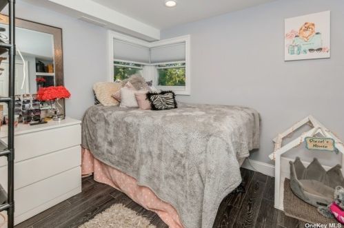 480 Commack Rd, Commack NY  11725-5011 exterior