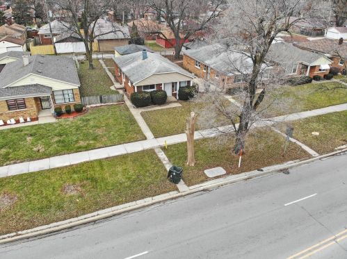 14812 Indiana Ave, Dolton IL 60419-1169 exterior