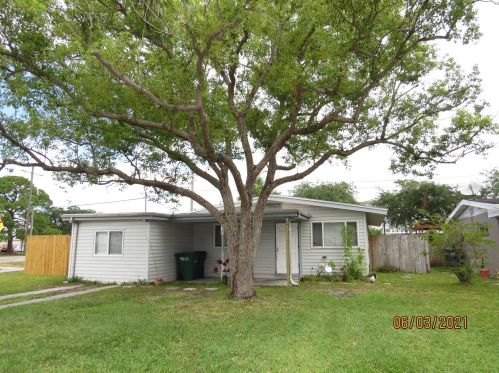 4737 Wallace Ave, Tampa, FL 33611-5646