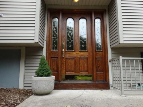 32 Montowese Trl, Wallingford, CT 06492-5712