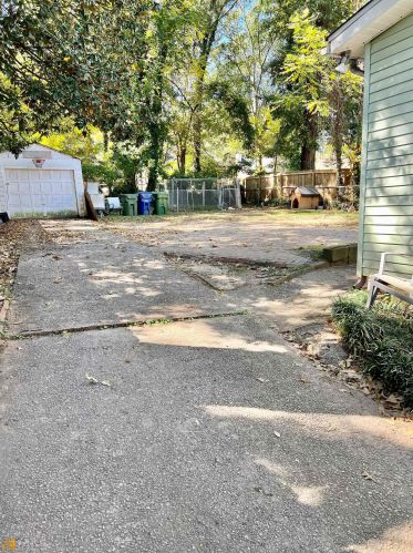 1533 Melrose Dr, Atlanta GA 30310-4534 exterior