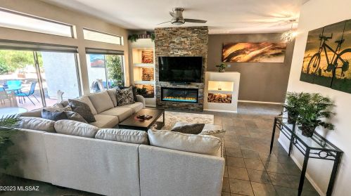 37671 Hill Side Dr, Tucson AZ  85739-2222 exterior