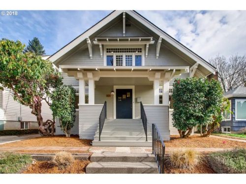 3824 42nd Ave, Portland, OR 97206-3207