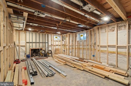 5121 Klingle St, Washington DC  20016-2654 exterior