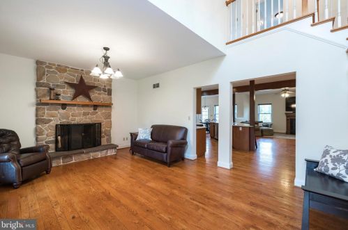 30 Hershey Dr, Pottstown PA 19465-8137 exterior