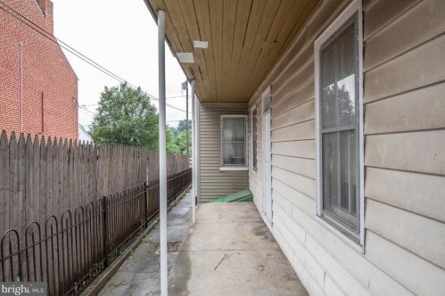 623 Prince St, Lancaster PA 17603-5809 exterior