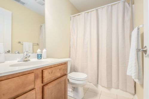 187 Mayo Ct, Elmhurst IL  60126-5158 exterior