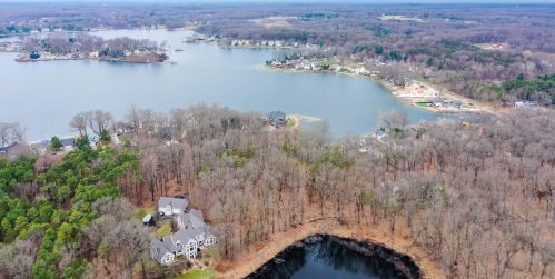 790 Eagle Lk Dr, Kalamazoo MI 49009-9612 exterior