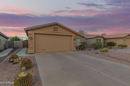 3920 Runaway Bay Pl, Chandler AZ 85249-6941 exterior