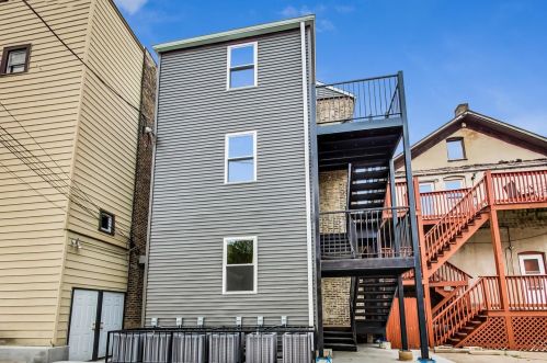 815 Carpenter St, Chicago IL  60607-5405 exterior