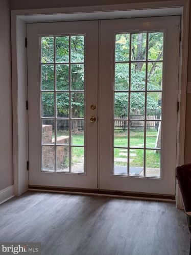 12401 Bacall Ln, Rockville MD  20854-1026 exterior