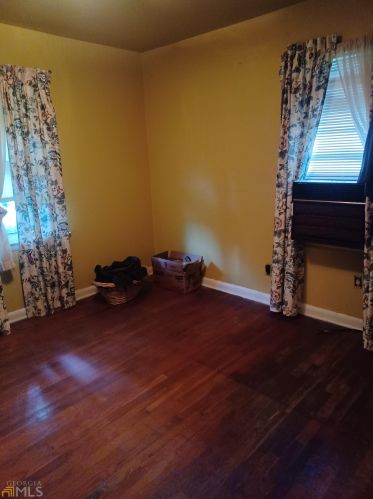 761 Commodore Dr, Atlanta GA 30318-6336 exterior