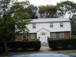 63 Auburn St, Newton, MA 02466-2501