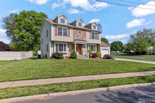 41 Eardley Rd, Edison, NJ 08817-3053