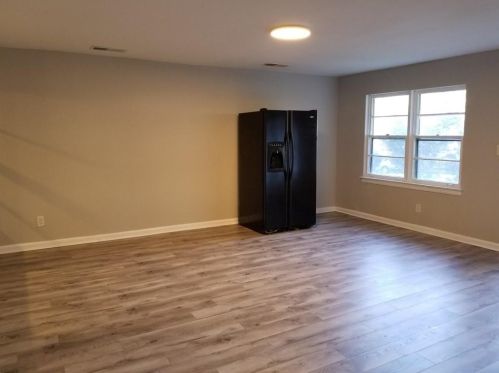 3228 Colquitt Dr, Atlanta GA exterior