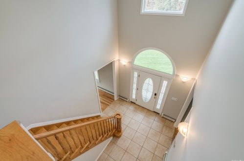 10 Buttonwood Dr, Huntington Station NY 11746-4803 exterior