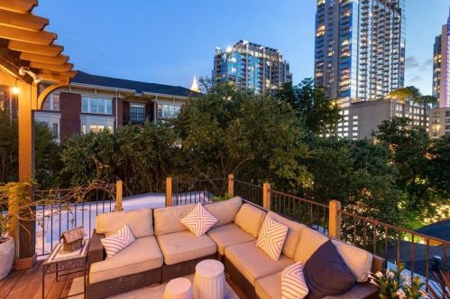 156 7th St, Atlanta GA  30308-1330 exterior