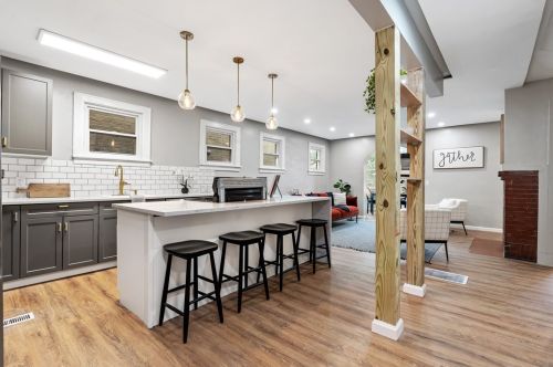 7344 Whipple St, Pittsburgh PA 15218-2054 exterior