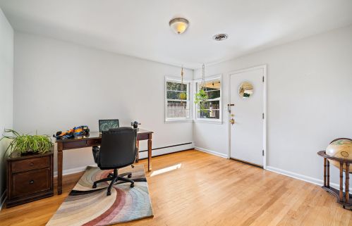 3003 Stratton Dr, Milwaukee WI 53219-2757 exterior