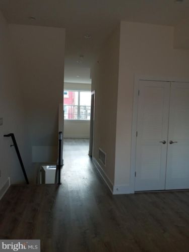 2127 9th St, Philadelphia PA  19122-1313 exterior