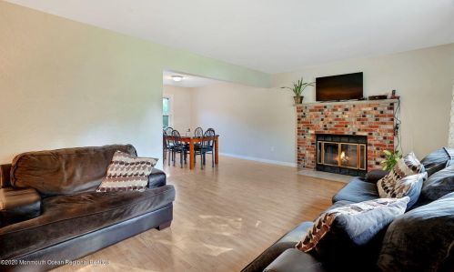 95 Hope Chapel Rd, Jackson Twp NJ 08527-5061 exterior