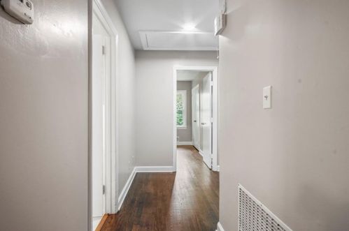 1689 Laurelwood Dr, Atlanta GA 30311-3800 exterior