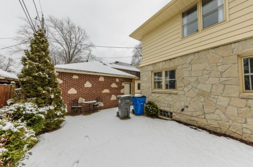 5030 Larkin St, Milwaukee WI 53217-5754 exterior