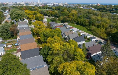 2643 3rd St, Milwaukee WI 53207-1409 exterior