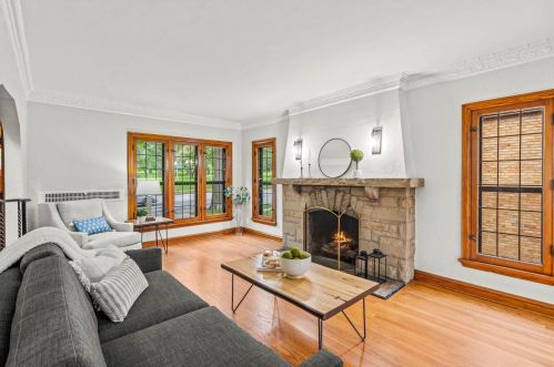 439 Oklahoma Ave, Milwaukee WI 53207-3076 exterior