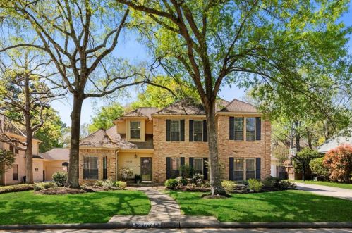 2727 Crystal Falls Dr, Humble, TX 77345-1302