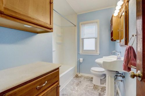 4451 53, Milwaukee WI 53218-5711 exterior