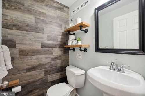 39 Norman St, Chester PA 19014-2140 exterior