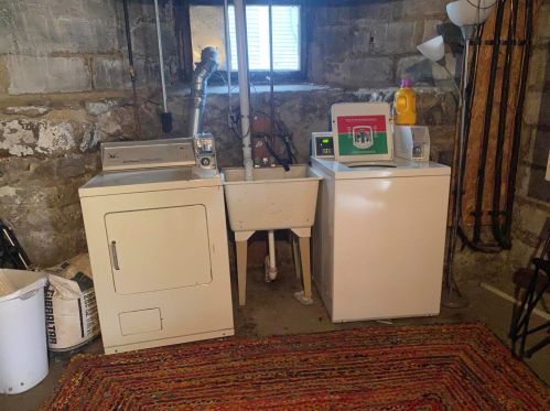 243 Un Ave, Grand Rapids MI 49503-3473 exterior