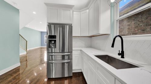 2052 68 Pl, Chicago IL 60629-4126 exterior