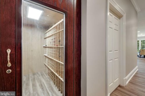 11720 Centurion Way, Rockville MD 20854-6420 exterior