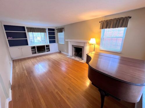 611 Overlook Dr, Pittsburgh PA  15216-1217 exterior