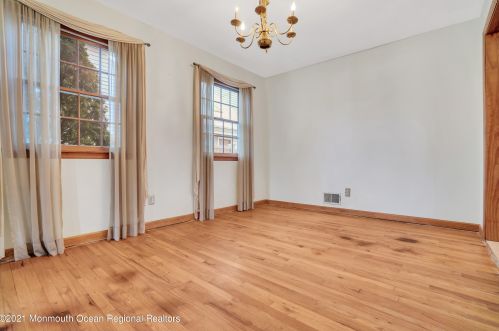 907 Ellison Ave, Point Pleasant Beach NJ 08742-2934 exterior