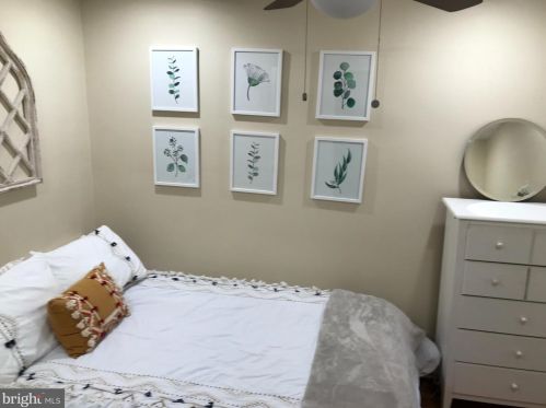 813 Bucknell St, Philadelphia PA 19145-3213 exterior