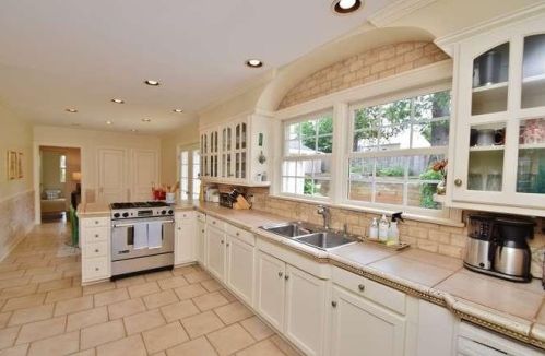 854 Memorial Dr, Gainesville GA 30501-2331 exterior