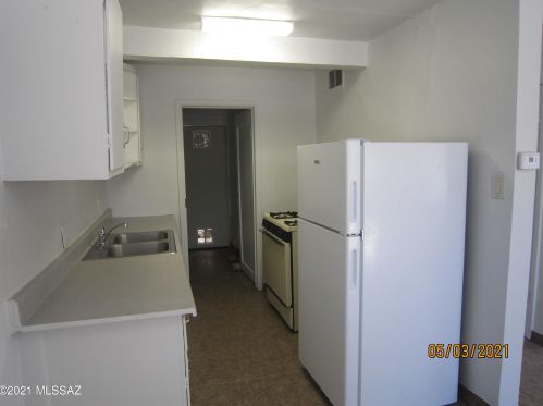 5202 Bellevue St, Tucson AZ  85712-4805 exterior