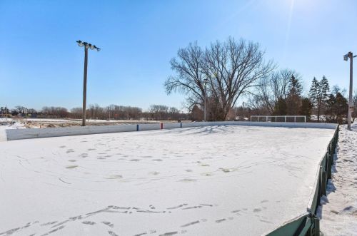 1377 County Road E, Saint Paul MN  55110-5231 exterior