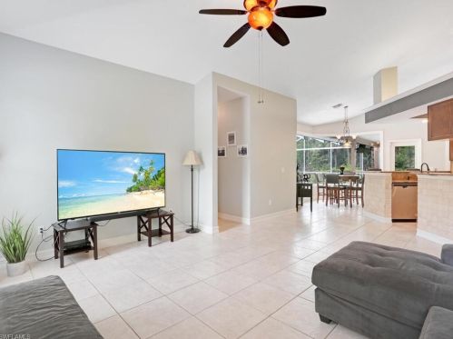 3710 3 Ave, Naples FL 34119-2616 exterior