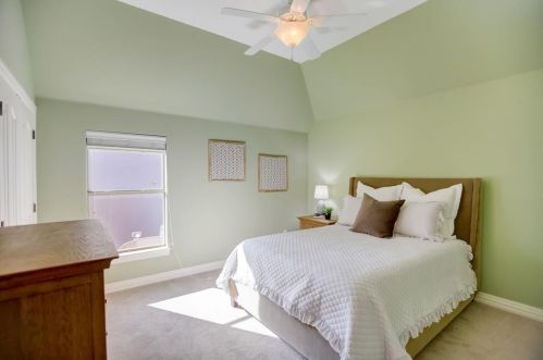 13409 Coleto Creek Trl, Austin TX 78732-2072 exterior