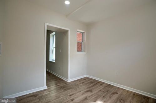 330 Oak St, Pottstown PA  19464-5357 exterior