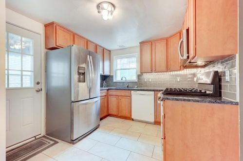 1453 Bellaire Pl, Pittsburgh PA 15226-1907 exterior