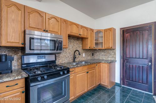 5525 Iowa St, Tucson AZ  85757-9353 exterior